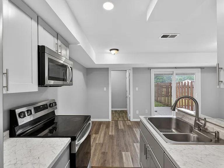 46 Village Dr — Photo 10