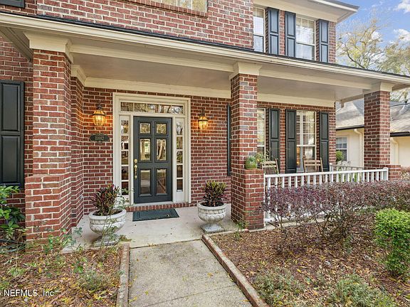 4th image of 11882 CLEARWATER OAKS Drive W