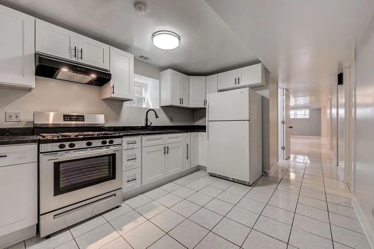 2 bed, 1000 sqft, $1,800 — Photo 4