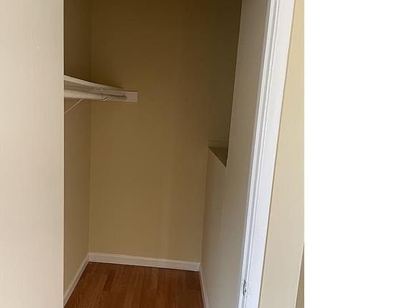 4th image of 5536 Tyhurst Ct APT 2
