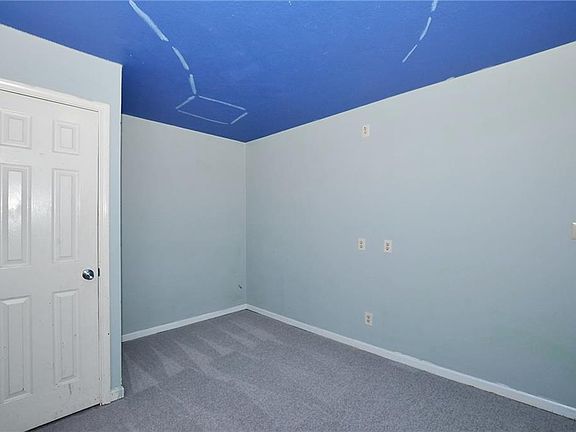 5th image of 5688 Liberty Creek Dr E