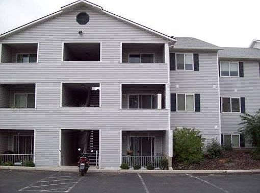 1st image of 705 N Jefferson St APT 202