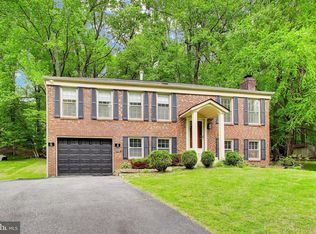 8709 Valley Dr, Waldorf, MD 20603
