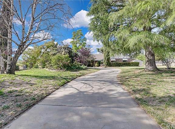 4th image of 43480 Hale Ln