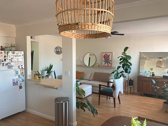 Kitchen to living room - past tenants furniture.