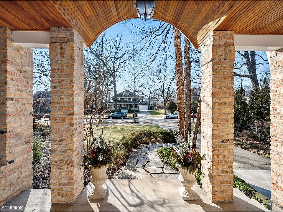 663 Lincoln Ave, IL 60093 Zillow