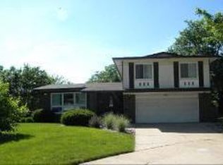 616 N Longwood Ct, Glenwood, IL