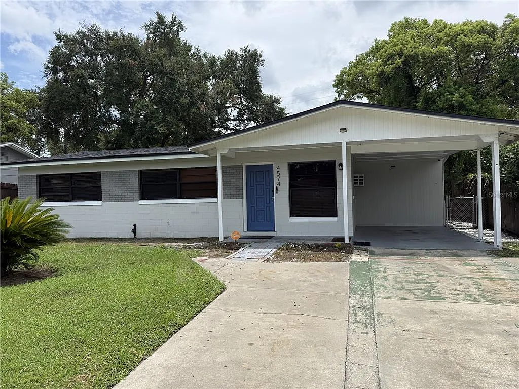 3 bed, 2.0 bath, 1024 sqft, $2,000 — Photo 3