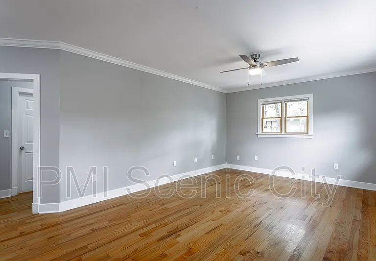 513 Lytle St — Photo 13
