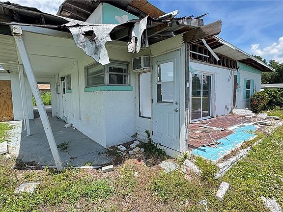 5th image of 8140 Cleaves Rd