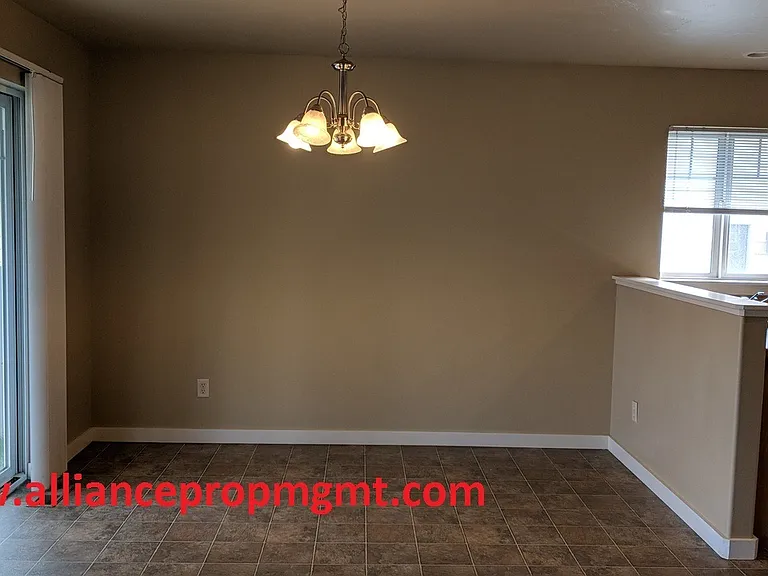 2907 Lily Dr — Photo 4