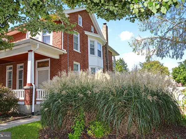 222 N 6th St, Denver, PA 17517