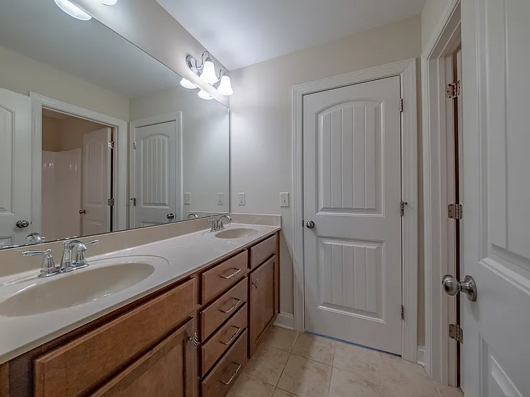 2324 Pindos Dr — Photo 23