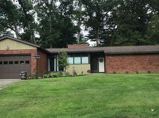 302 Woodmont St, West Springfield, MA 01089