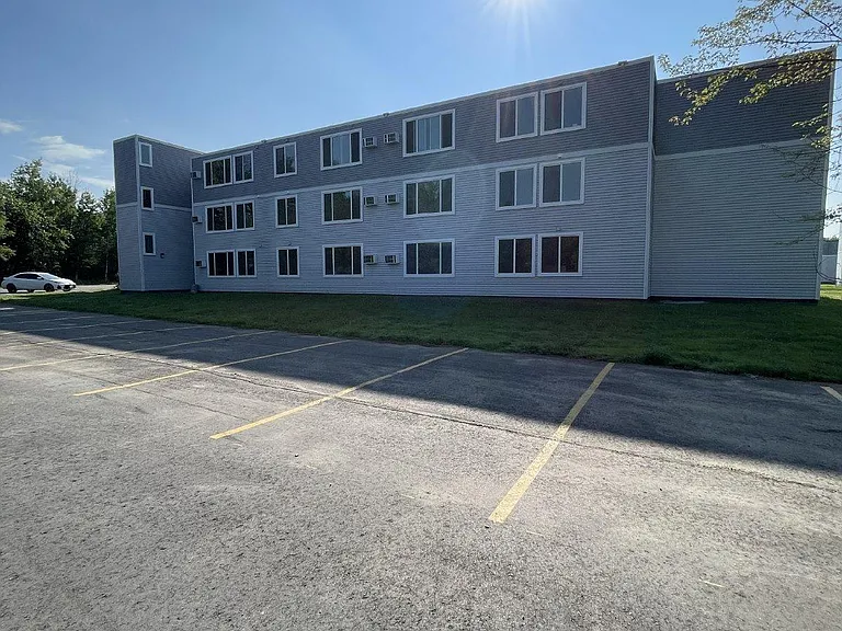 Countryside Apartments — Photo 4