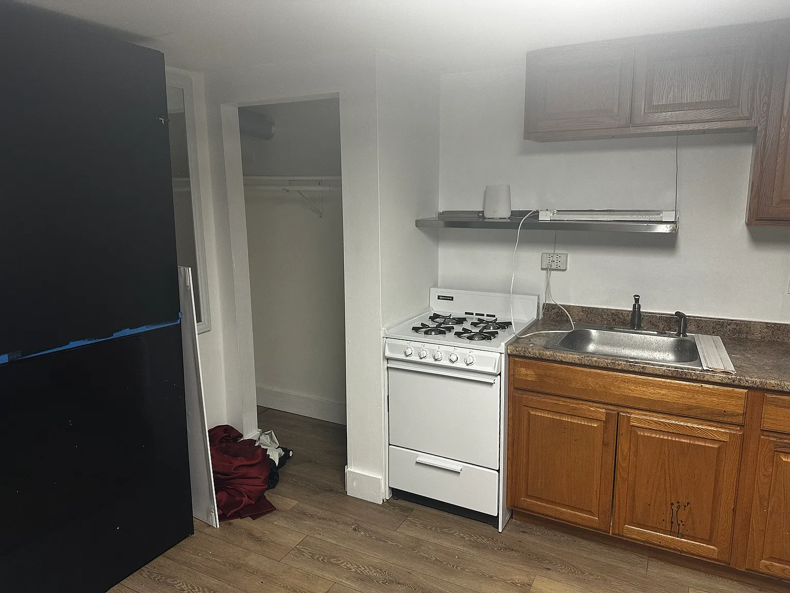 Studio, 400 sqft, $1,200 — Photo 3