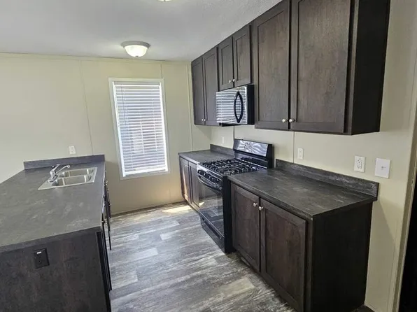 2737 W Washington Ctr #204, Fort Wayne, IN 46818