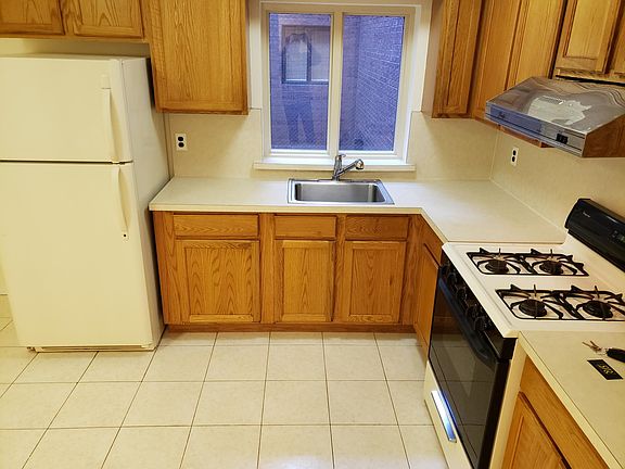 3rd image of 1122 Ovington Ave Floor 2