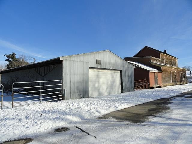1st image of 113 N Railroad St