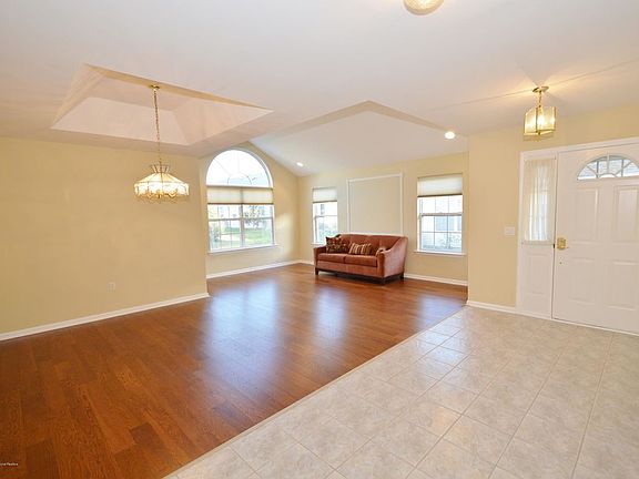 3rd image of 3329 Deep River Ln