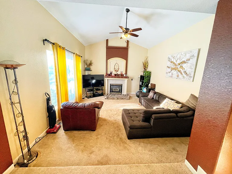 21837 E Alamo Ln — Photo 10