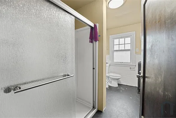 2460 Euclid Heights Blvd — Photo 12