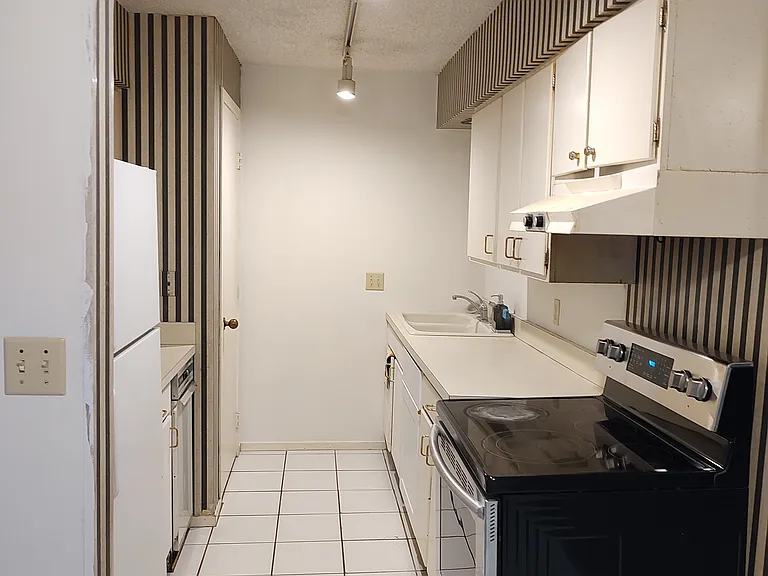 3109 Heritage Dr #12 — Photo 9