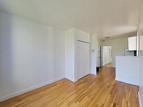4th image of 1500 1st Ave APT 3C