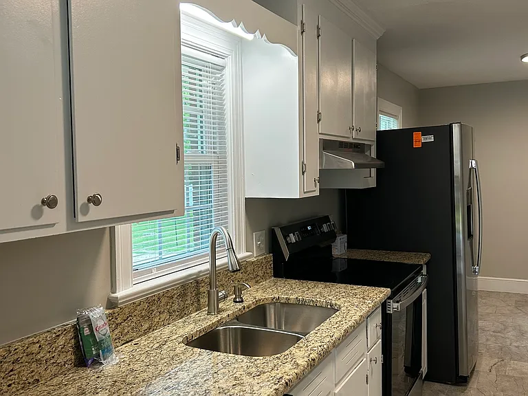204 Church View Dr — Photo 3