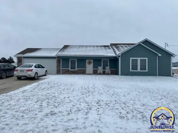 801 16th St, Valley Falls, KS 66088