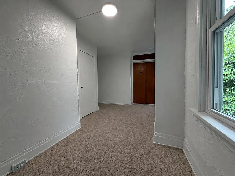 2348 McCook St — Photo 4