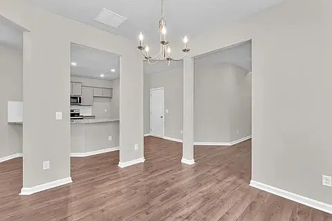 507 Post Oak Ln — Photo 6