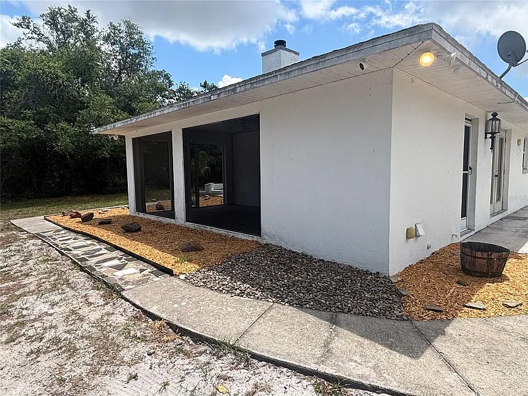 510 S Cedar Ave — Photo 19