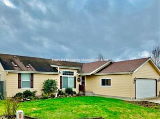 5284 Bridgewater Dr, Eugene, OR 97402