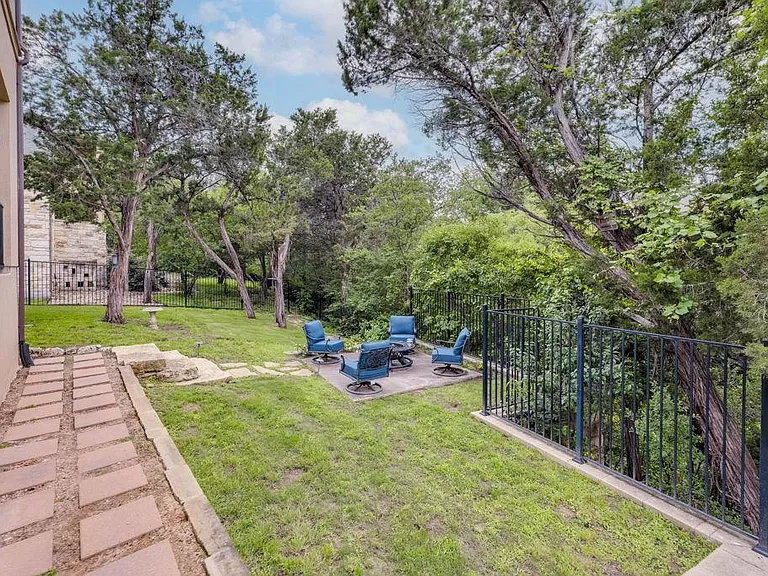 308 Duffy Ln — Photo 30