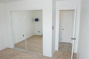 2nd image of 800 Nicklaus Dr SE
