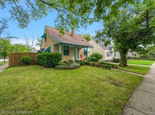 1815 Bowers St, Birmingham, MI 48009