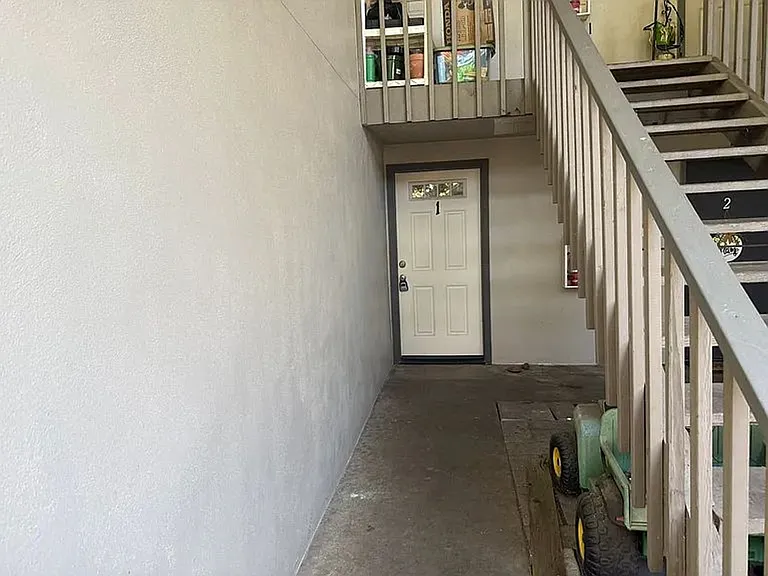 3008 Willamette St — Photo 7