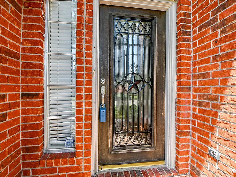11707 Turtle Lake Dr — Photo 4