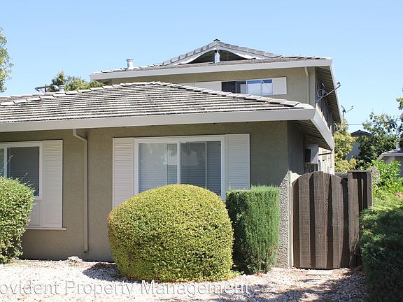 2nd image of 1572 Mendenhall Dr APT 3