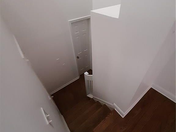 5th image of 1271 Sweet Woods Dr