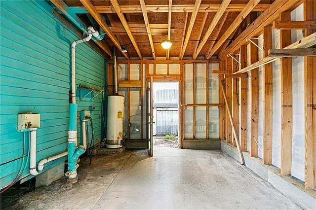 3324 Banks St — Photo 11