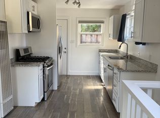 1695 Ronne Dr #A, Santa Rosa, CA 95404