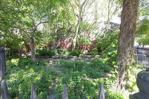 Rented by Maz Group NY | media 26