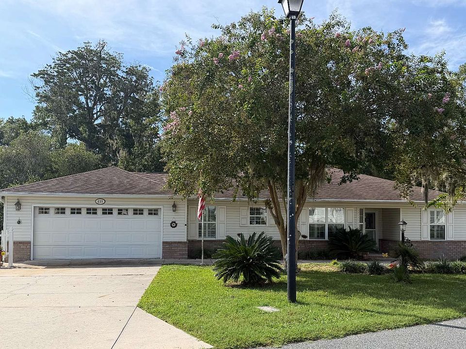 1st image of 639 SE Rosewood Cir