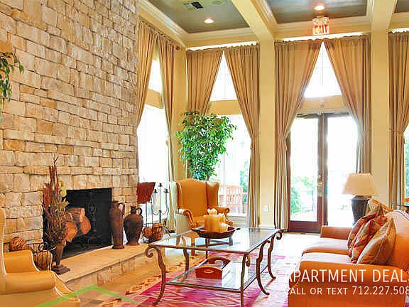 2nd image of 10506 Fountain Lake Dr #1438-2644