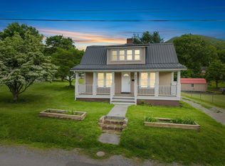 804 Westview St, Narrows, VA 24124