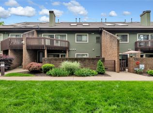 2604 Leona Ln, Coraopolis, PA 15108