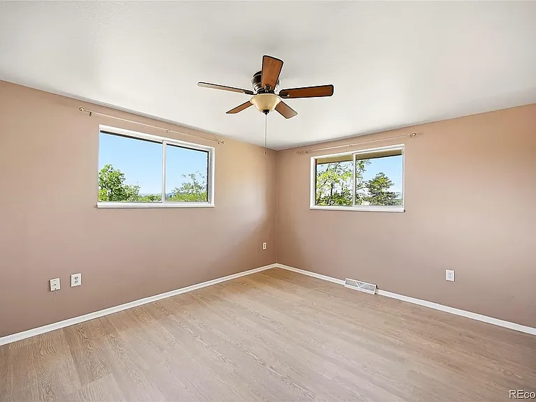 1253 Miller St — Photo 13