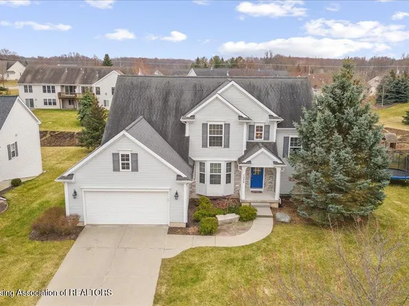1253 Lobelia Ln, Dewitt, MI 48820
